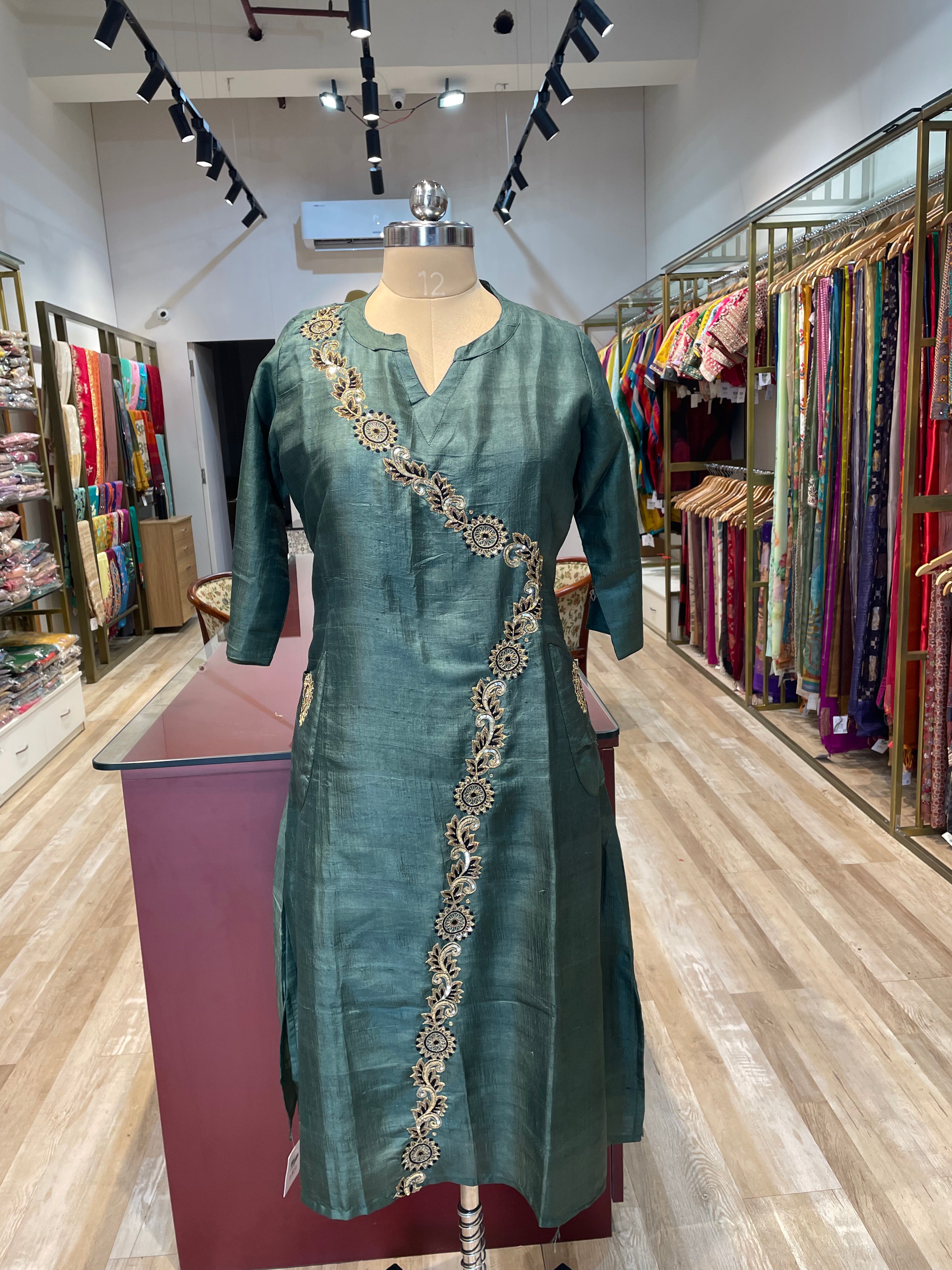 Pure silk long dress with pockets (GC)