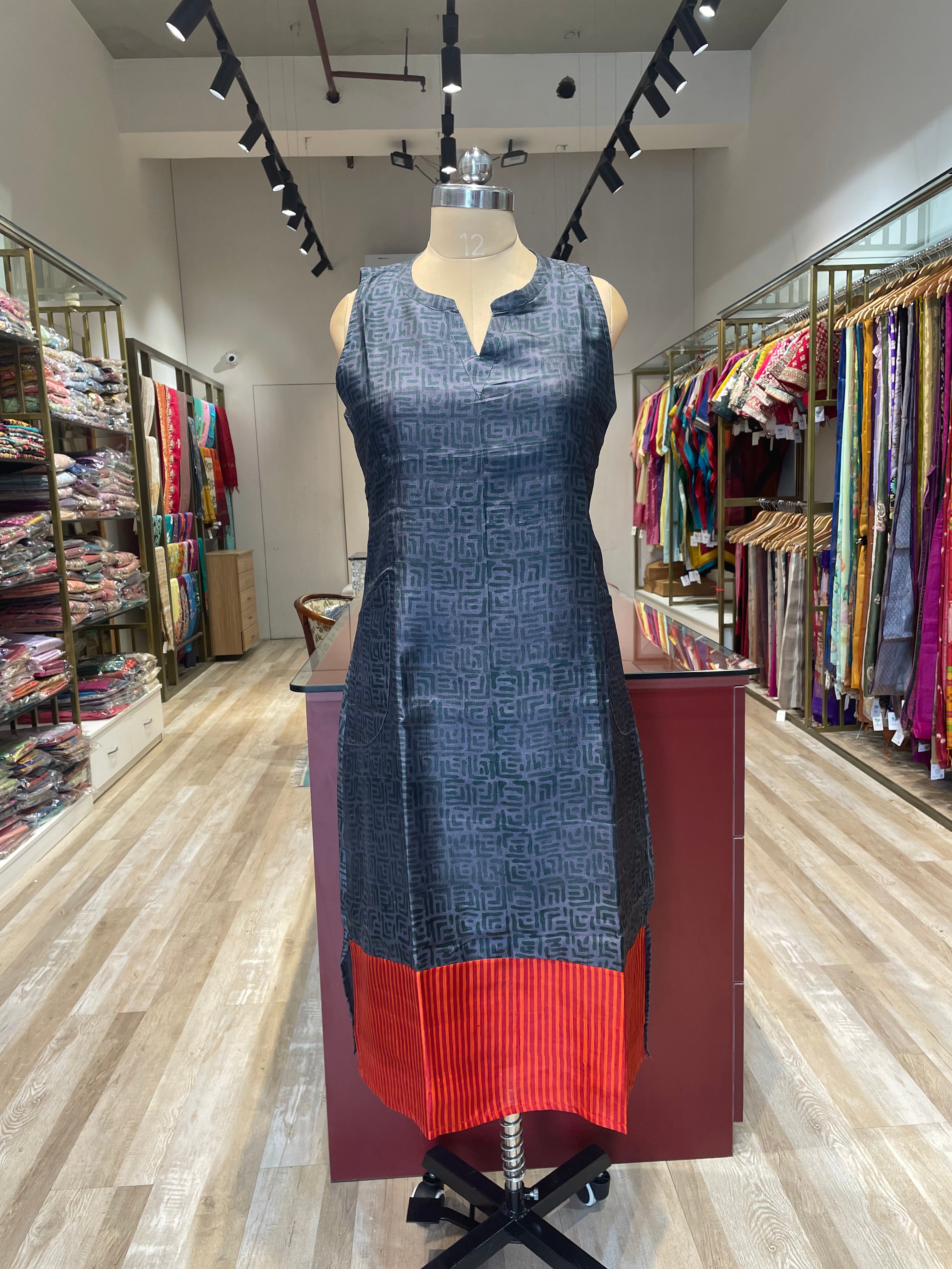 Pure silk long dress with pockets (GB)