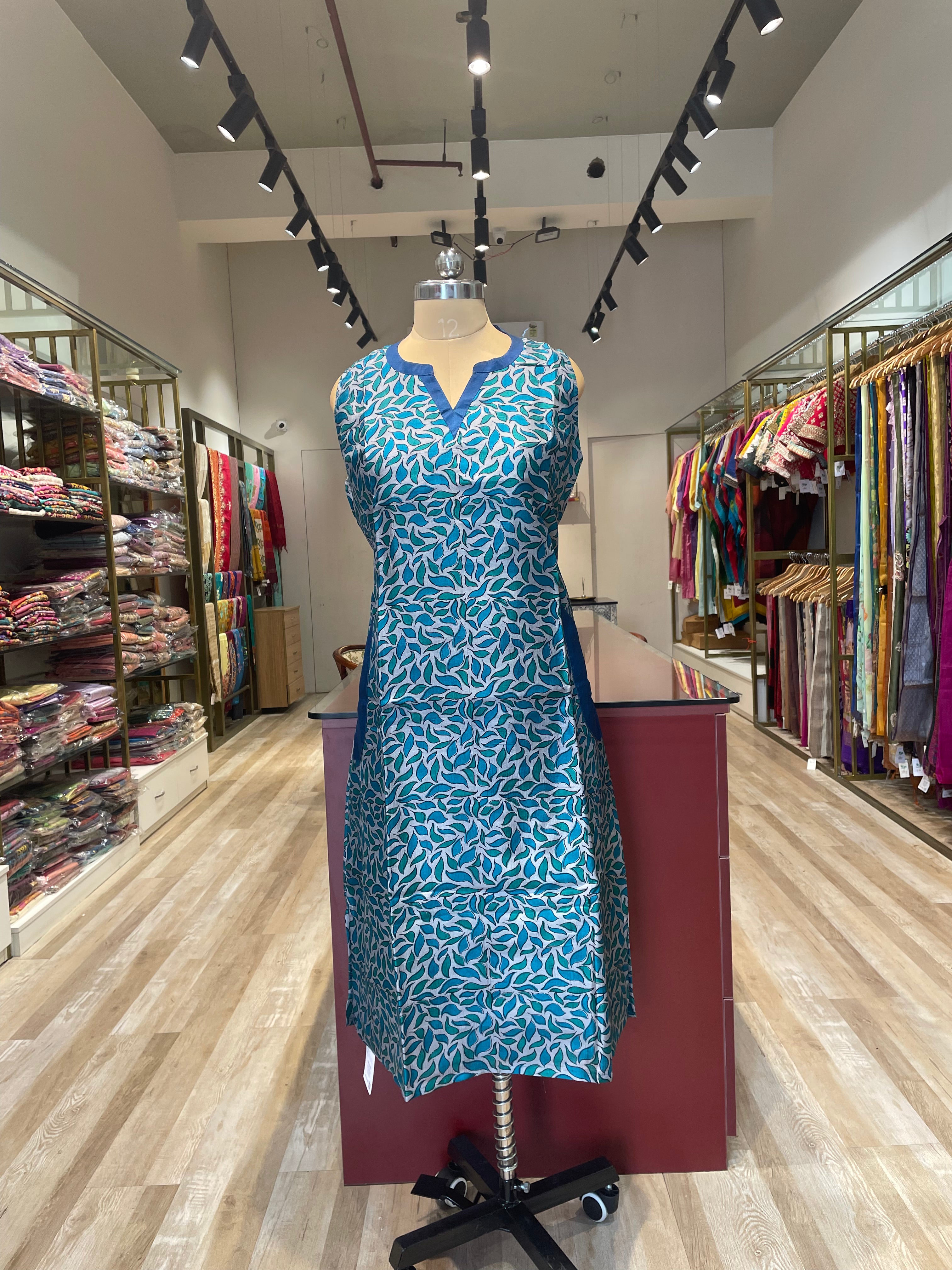 Pure silk long dress with pockets (BL)